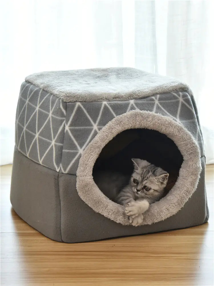 Capsule Bed for Cats and Dogs